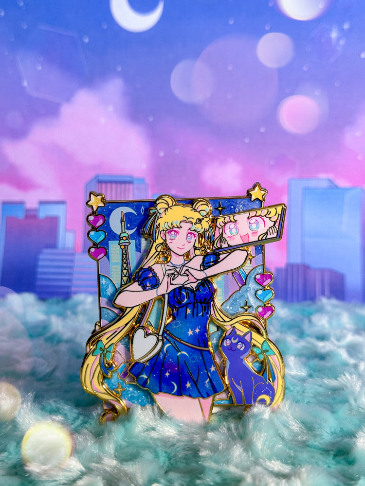 Usagi Modern Kawaii In-Hand