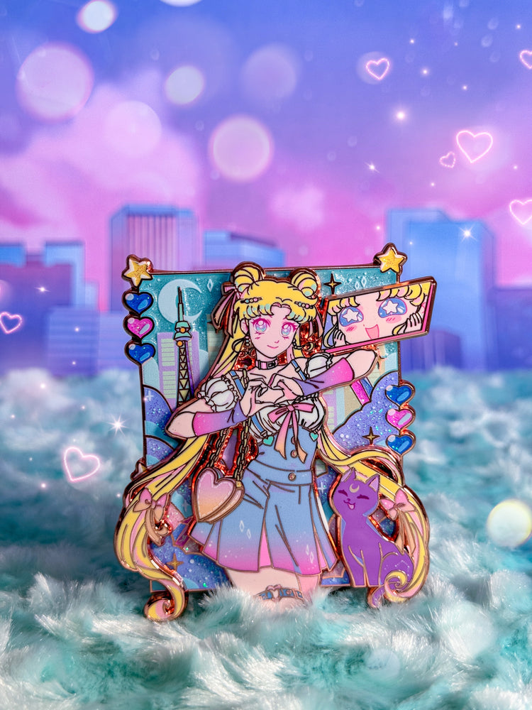 Usagi Modern Kawaii In-Hand